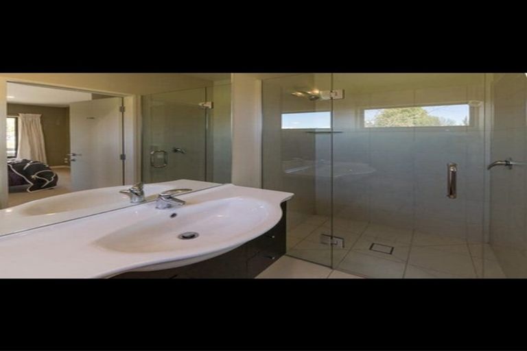 Photo of property in 14 Lansdown Street, Wanaka, 9305