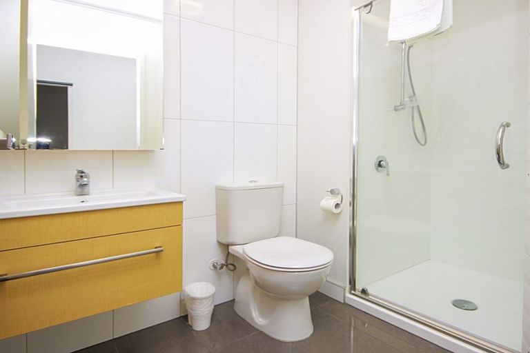 Photo of property in Twin Towers, 1010/17 Putney Way, Manukau, Auckland, 2104