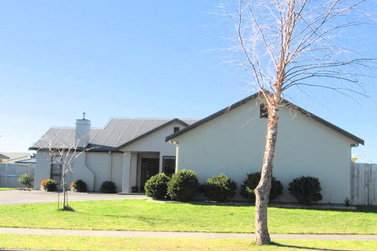 Photo of property in 9 Fendalton Drive, Rototuna, Hamilton, 3210