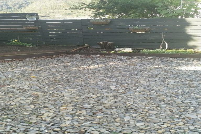 Photo of property in 4/1106 High Street, Taita, Lower Hutt, 5011