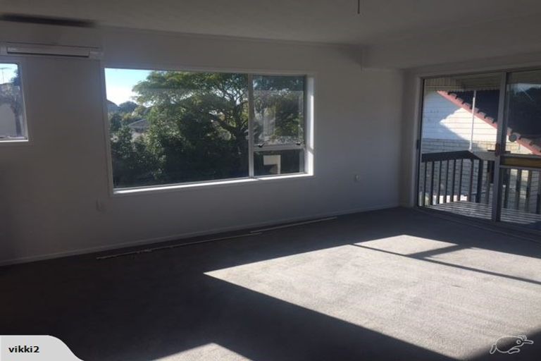 Photo of property in 4/10 Loop Road, Orewa, 0931