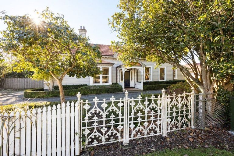 Photo of property in 2 Thornton Road, Cambridge, 3434