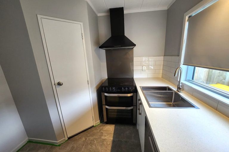 Photo of property in 7a Litchfield Place, Clarks Beach, 2122