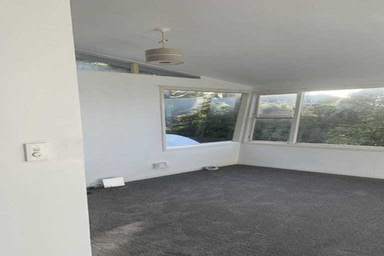 Photo of property in 43a Baroda Street, Khandallah, Wellington, 6035