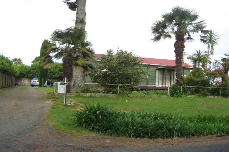 Photo of property in 115 Station Road, Kumeu, 0891