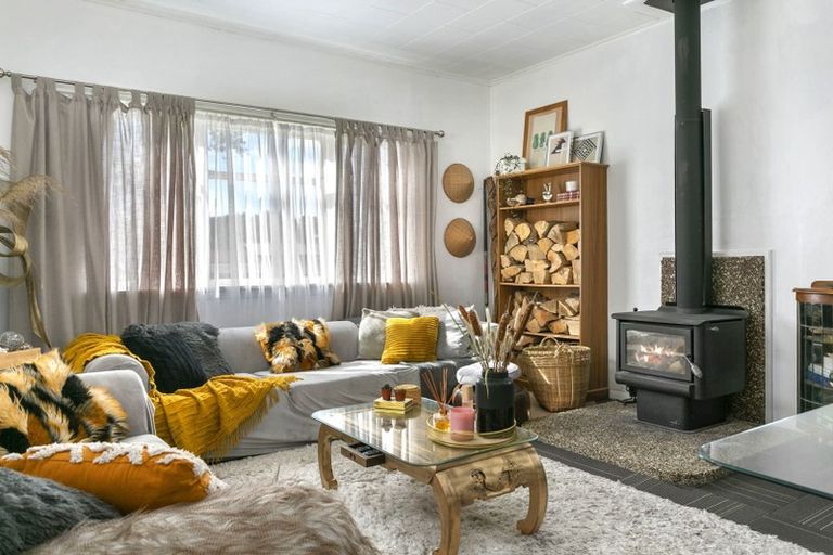 Photo of property in 33 Rangipoia Place, Turangi, 3334