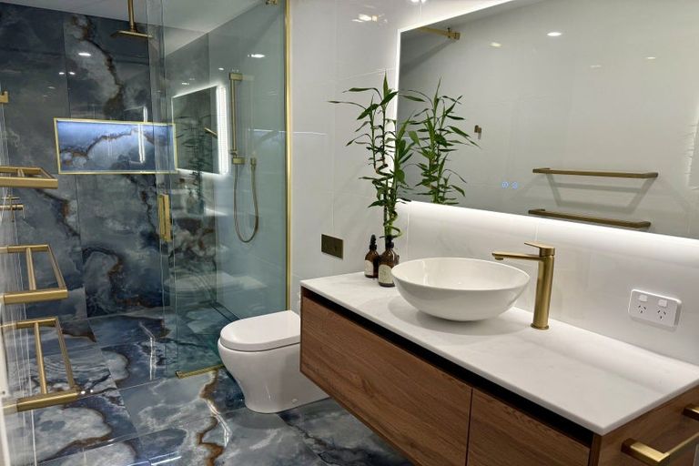 Photo of property in 74 Scarlys Way, Okitu, Gisborne, 4010