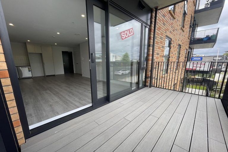 Photo of property in 104/2 Rauroa Lane, Hobsonville, Auckland, 0616