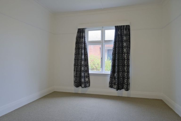 Photo of property in 127 Fitzroy Street, Forbury, Dunedin, 9012