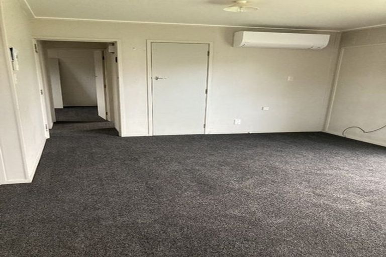 Photo of property in 2d Tralee Place, Hillcrest, Hamilton, 3216