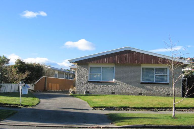 Photo of property in 37 Landsdowne Terrace, Cashmere, Christchurch, 8022