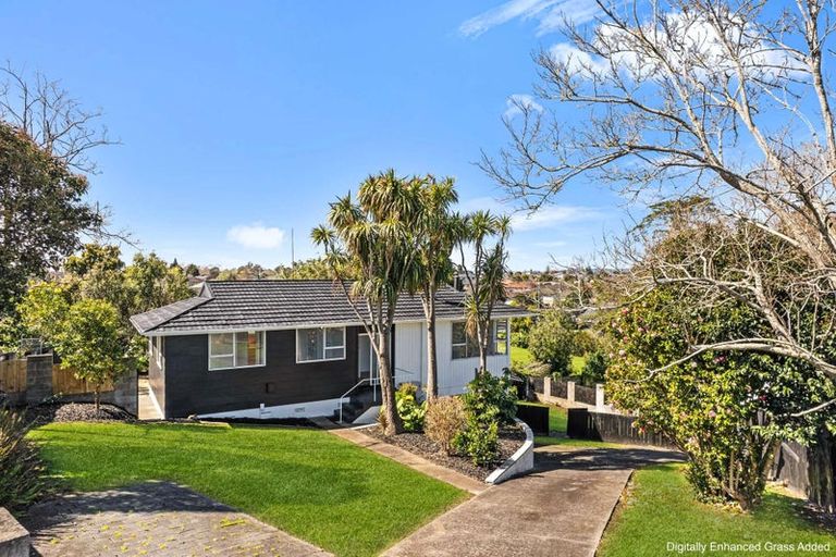 Photo of property in 24 Leaver Place, Weymouth, Auckland, 2103