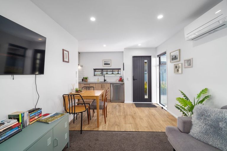 Photo of property in 2/13 Leitch Street, Somerfield, Christchurch, 8024