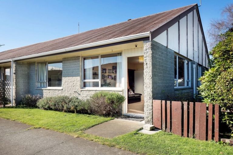 Photo of property in 1/57 Laurence Street, Waltham, Christchurch, 8011