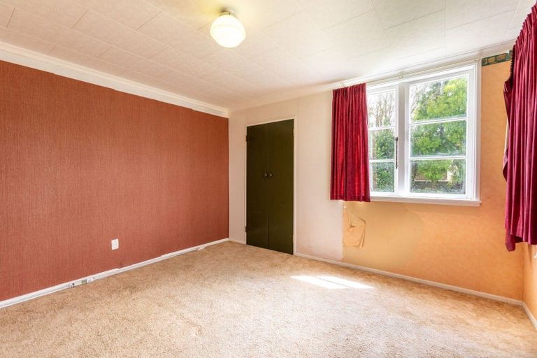 Photo of property in 73 Mclean Street, Woodville, 4920