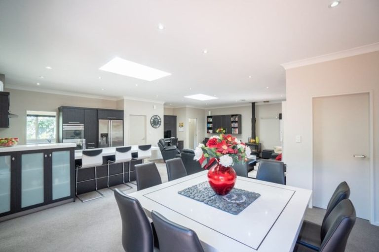 Photo of property in 26 Pahiatua Street, Hokowhitu, Palmerston North, 4410