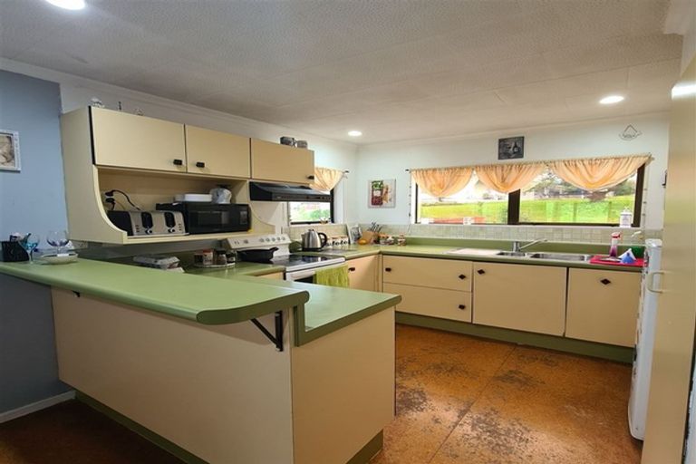 Photo of property in 20 Woodstock Avenue, Karangahake, Paeroa, 3674