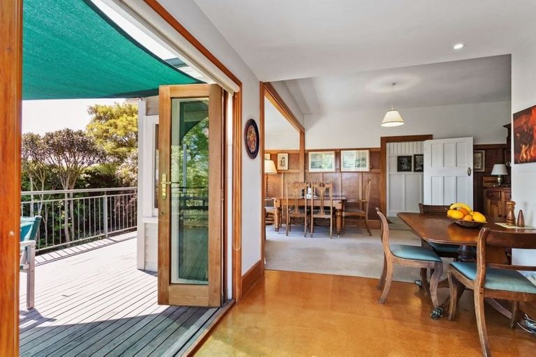 Photo of property in 82 Hackthorne Road, Cashmere, Christchurch, 8022