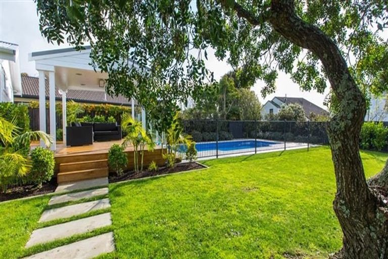 Photo of property in 57 Coldham Crescent, St Johns, Auckland, 1072