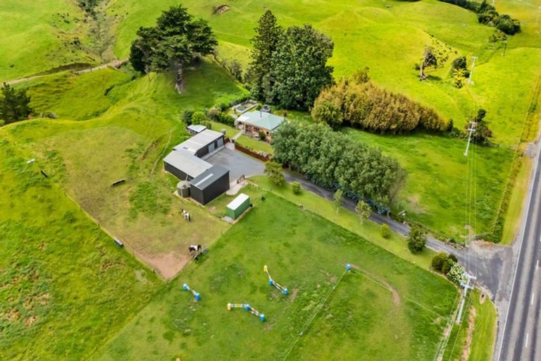 Photo of property in 5610 South Road, Rahotu, Opunake, 4681