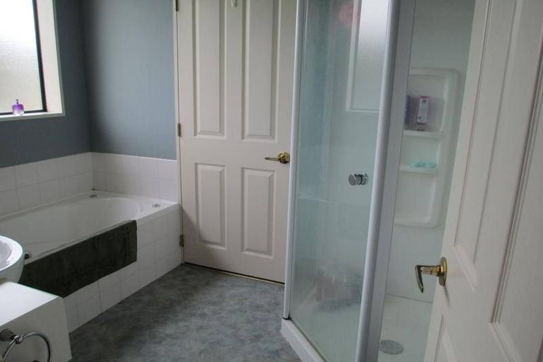 Photo of property in 22 Parkinson Place, Woodend, 7610