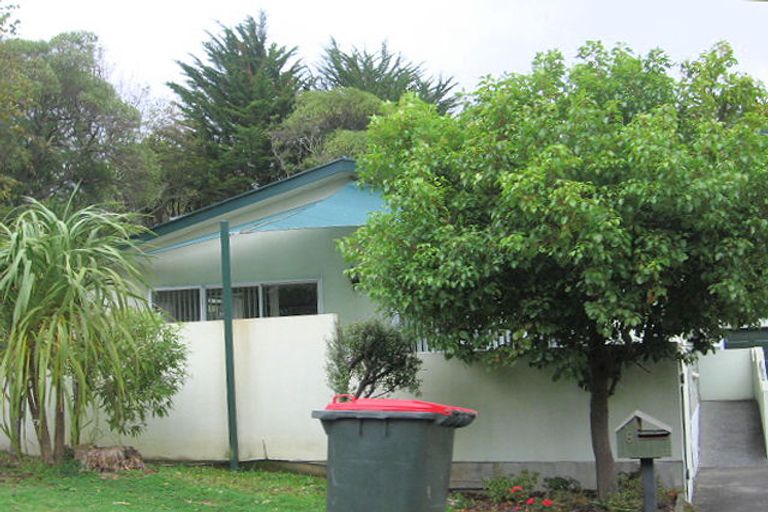 Photo of property in 8 Boscobel Lane, Tawa, Wellington, 5028