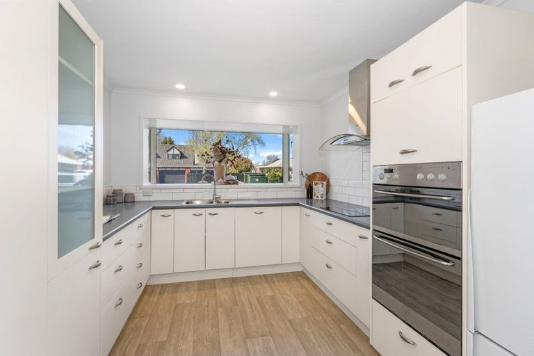 Photo of property in 44 Lancewood Drive, Halswell, Christchurch, 8025