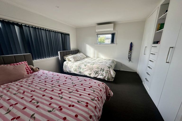 Photo of property in 66 Rimu Street, New Lynn, Auckland, 0600