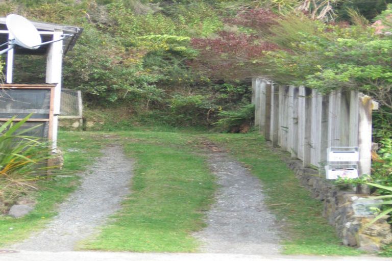 Photo of property in 26 Fenchurch Grove, Stokes Valley, Lower Hutt, 5019