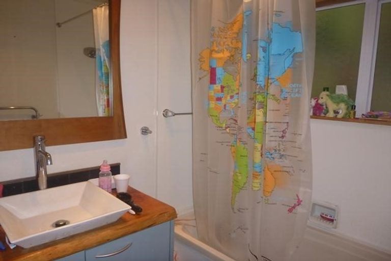 Photo of property in 16 Ngahere Street, Stokes Valley, Lower Hutt, 5019