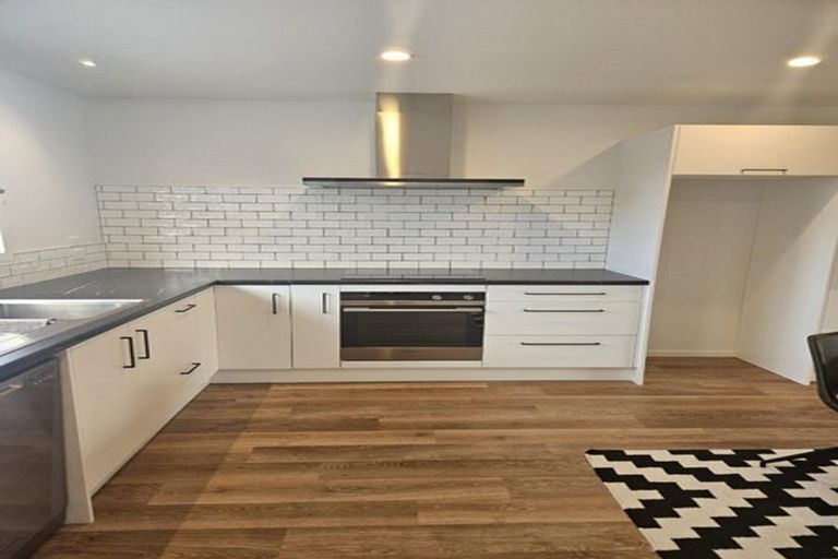 Photo of property in 14 Hamilton Road, Cambridge, 3434