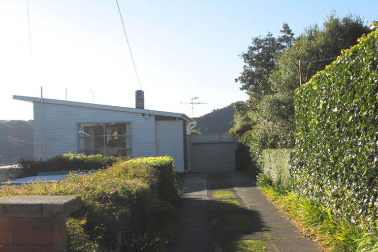 Photo of property in 2 Croydon Street, Karori, Wellington, 6012