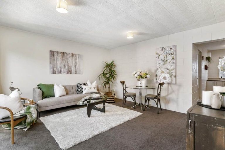 Photo of property in 6/23 Inverness Road, Browns Bay, Auckland, 0630