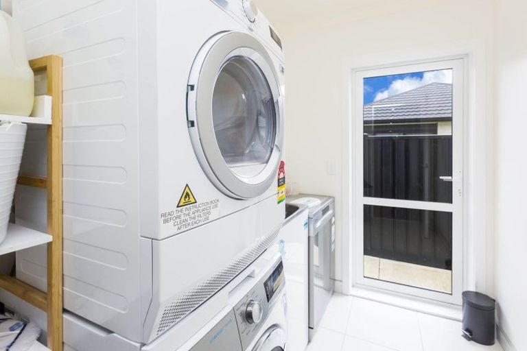 Photo of property in 15 Filmer Crescent, Wallaceville, Upper Hutt, 5018