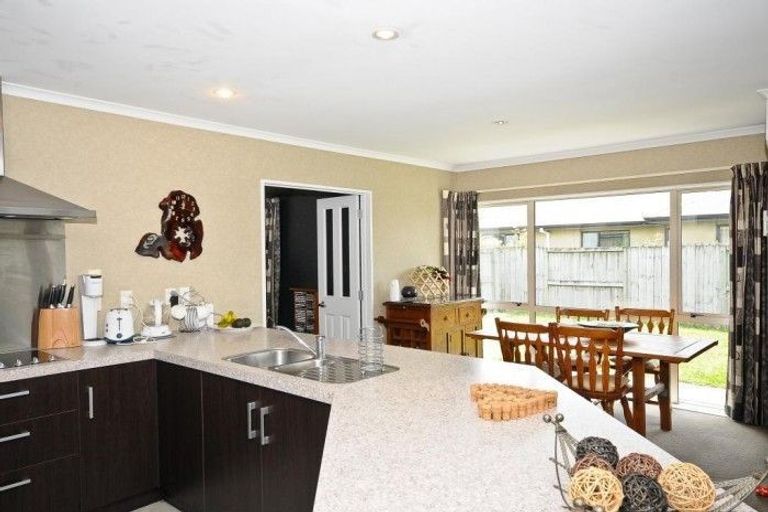 Photo of property in 3 Whitford Place, Rototuna North, Hamilton, 3210