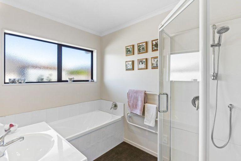 Photo of property in 82 Regent Drive, Paraparaumu Beach, Paraparaumu, 5032