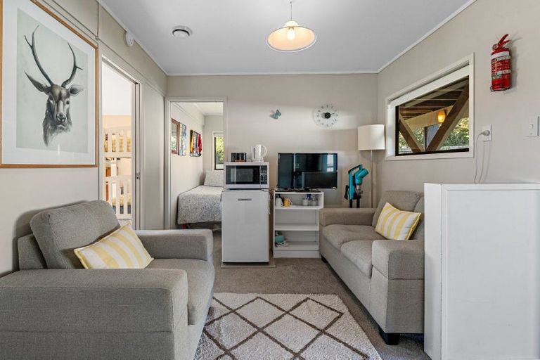 Photo of property in 32 Aoturoa Avenue, Rotoiti Forest, Rotorua, 3074