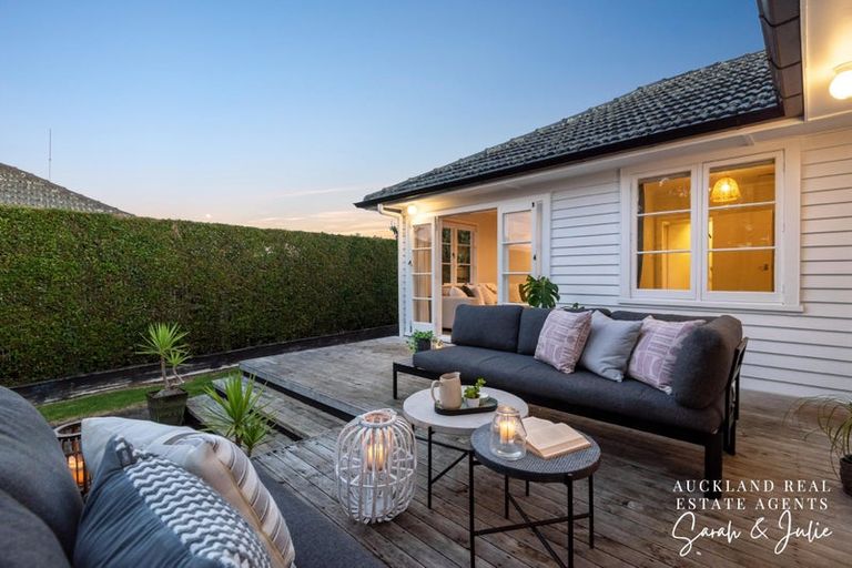 Photo of property in 422a Old Te Atatu Road, Te Atatu Peninsula, Auckland, 0610