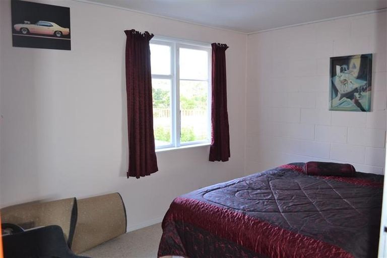 Photo of property in 60a Montreal Grove, Kingston, Wellington, 6021