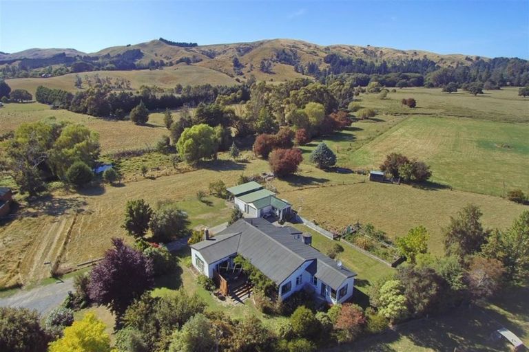 Photo of property in 2 Reeves Street, Cheviot, 7310