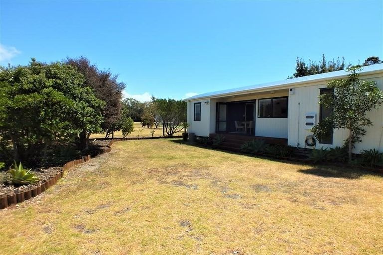 Photo of property in 622 Matarangi Drive, Matarangi, Whitianga, 3592