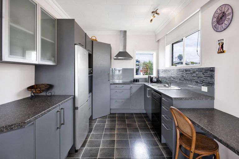 Photo of property in 4/9 Hine Street, New Plymouth, 4310