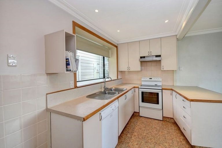 Photo of property in 10 Old Brighton Road, Fairfield, Dunedin, 9018