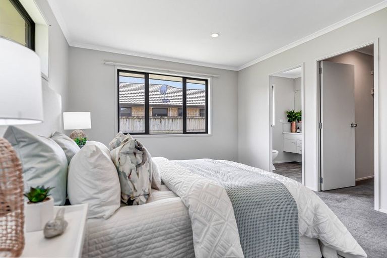 Photo of property in 12 Edward Street, Grandview Heights, Hamilton, 3200