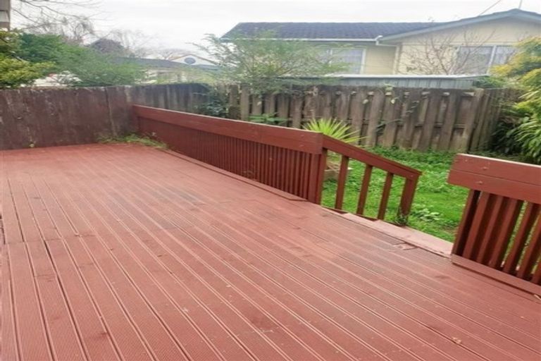 Photo of property in 16 Limond Street, Randwick Park, Auckland, 2105