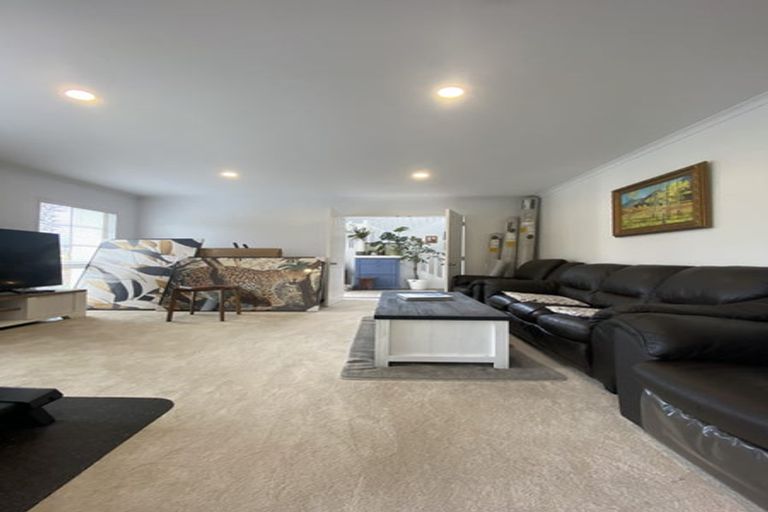 Photo of property in 12 Maybole Drive, Flat Bush, Auckland, 2016