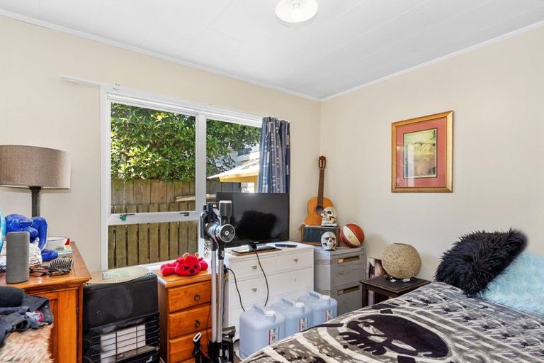 Photo of property in 1/1216 Papamoa Beach Road, Papamoa Beach, Papamoa, 3118