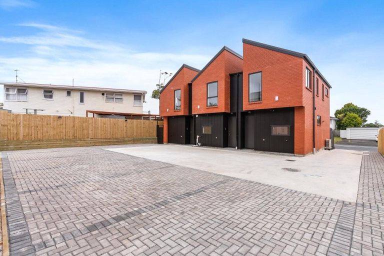 Photo of property in 121d Reeves Road, Pakuranga Heights, Auckland, 2010