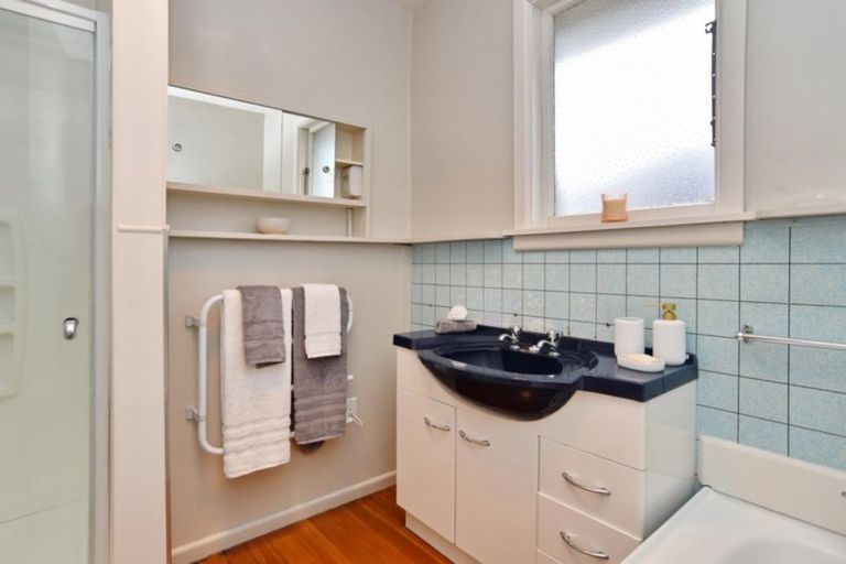 Photo of property in 23 Sturrocks Road, Redwood, Christchurch, 8051