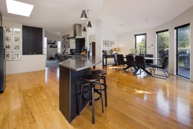 Photo of property in 12 Caversham Drive, Rototuna, Hamilton, 3210